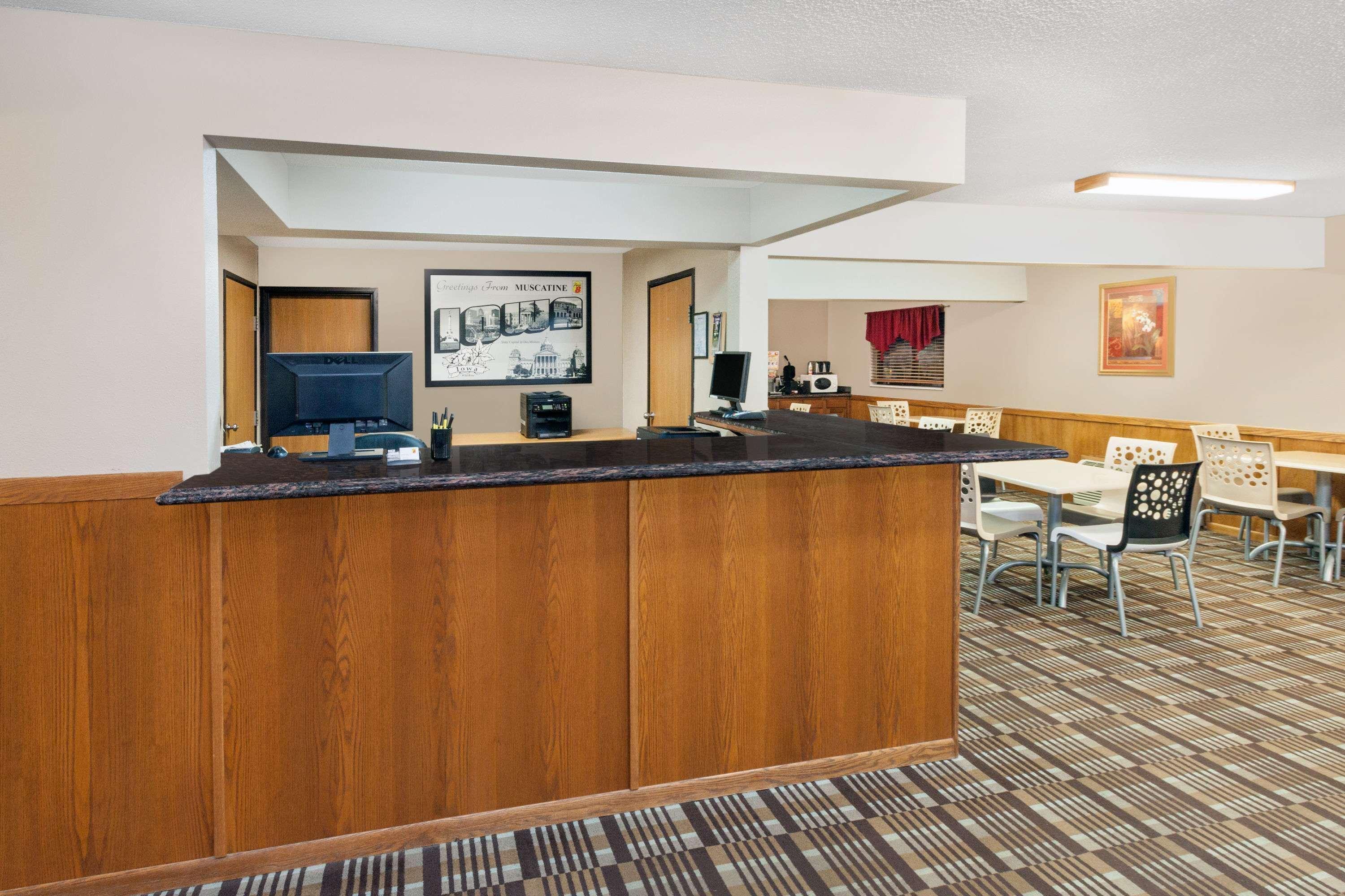 Super 8 By Wyndham Muscatine Hotell Eksteriør bilde