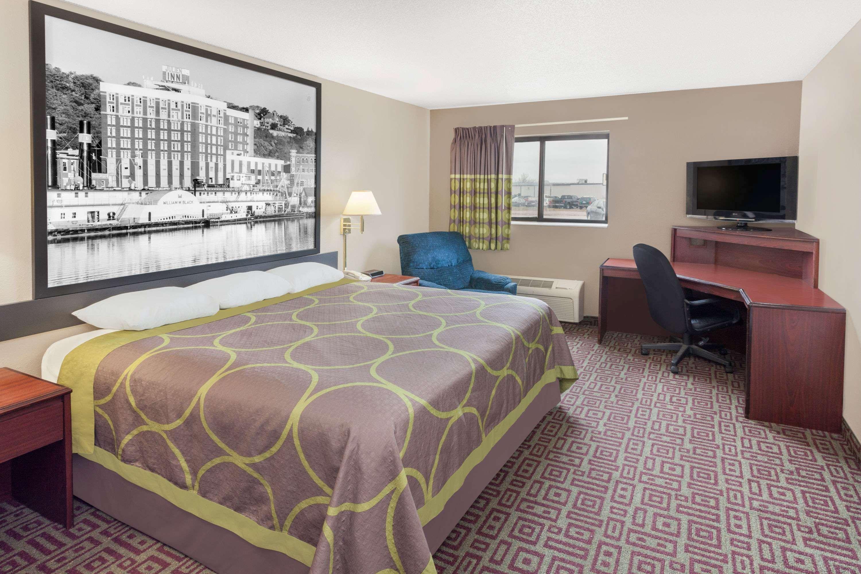 Super 8 By Wyndham Muscatine Hotell Eksteriør bilde